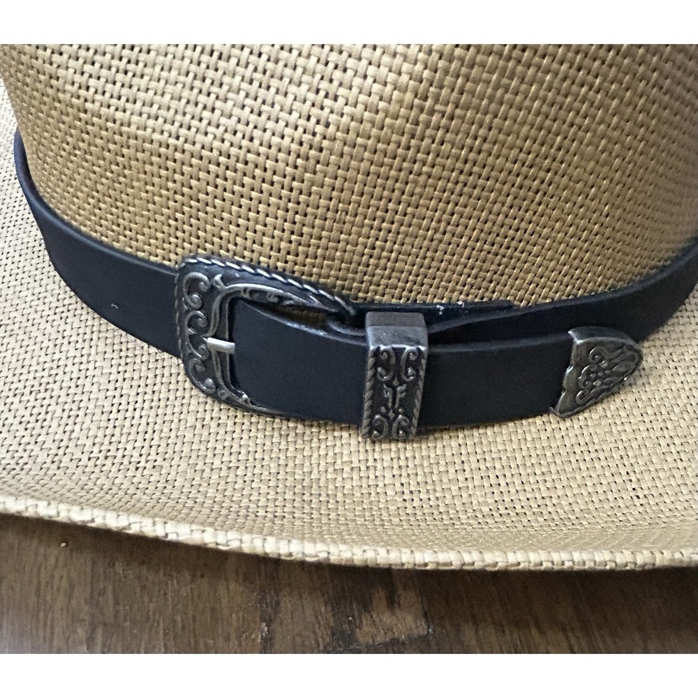 Frye straw cowboy hat features a distinct black leather band Metal Buckle New - Picture 4 of 8